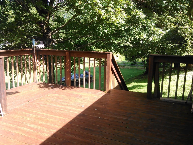 Building Photo - 8310 Middle Butler Rd