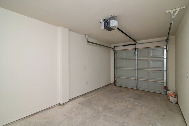 Building Photo - COMING SOON! 3 BEDROOM DUPLEX LOCATED IN WHITERIGHT, TEXAS!