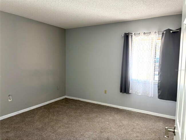 Building Photo - 6211 Timberlake Dr