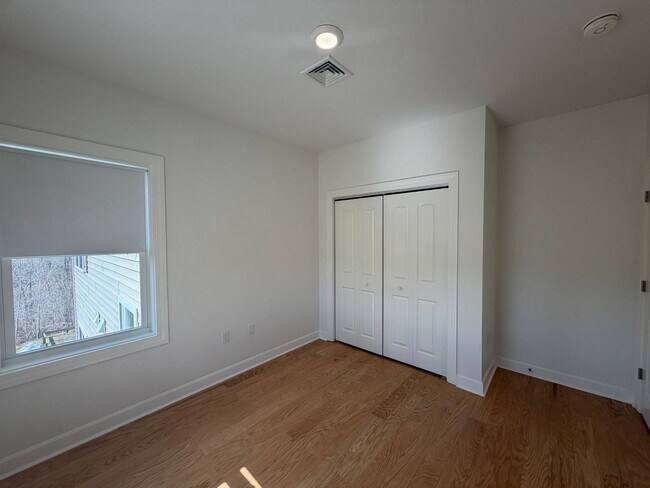 Building Photo - 360 Andover St