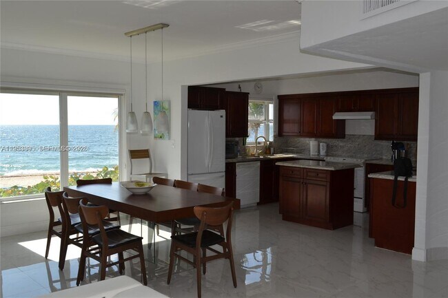 Building Photo - 3850 Galt Ocean Dr