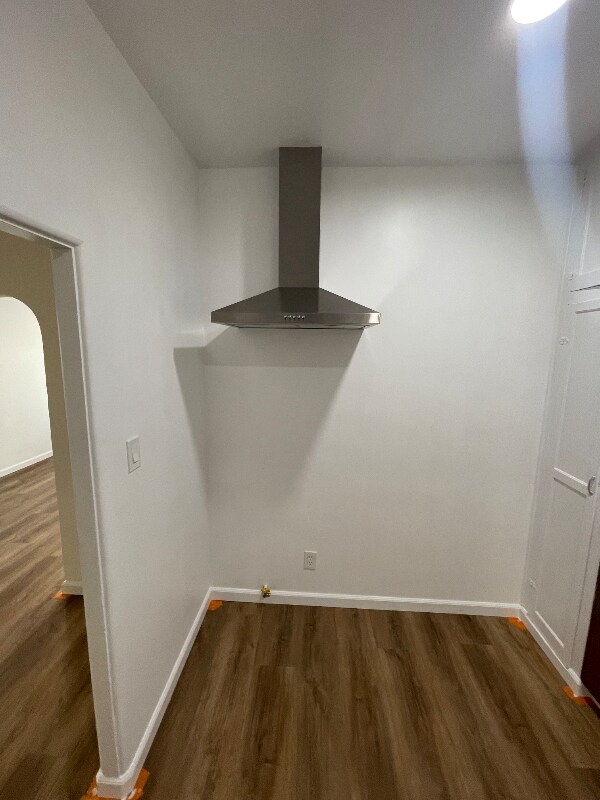 Building Photo - 12512 Broadway Ave