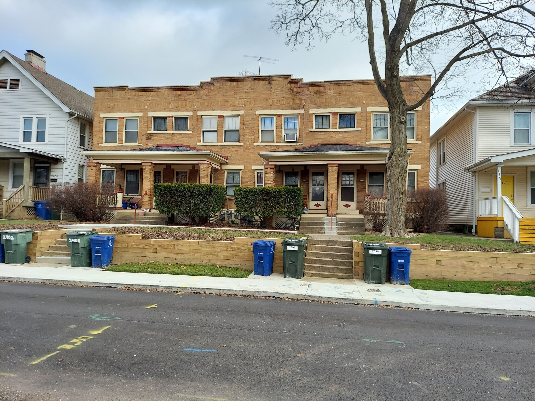 Building Photo - 2398 Indiana Ave