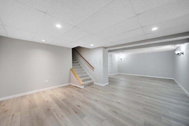 Building Photo - 1536 Aniko Ave