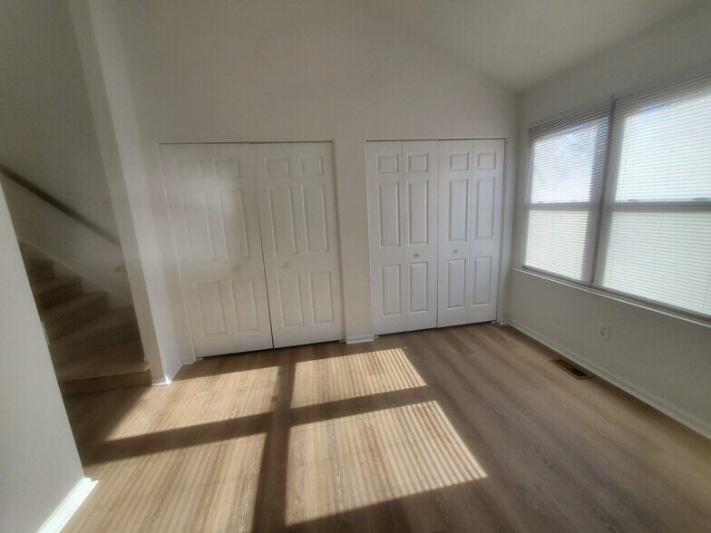 Full wall of skylights in MBR - 41 Heather Ct