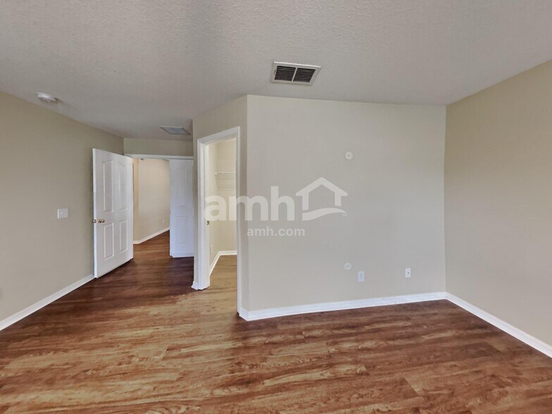 Building Photo - 17525 Sandgate Ct
