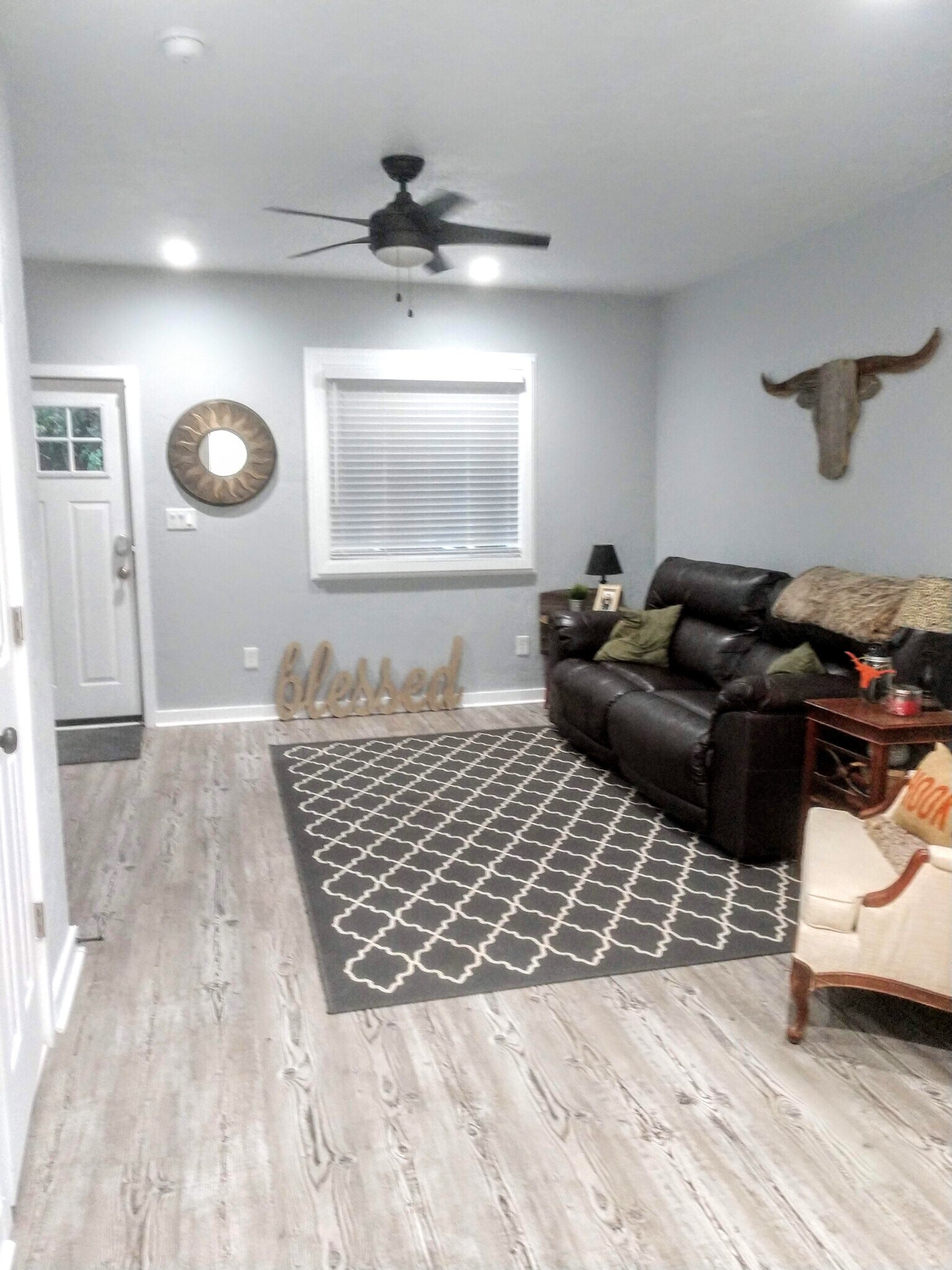 Building Photo - 110 Handler St