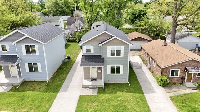 Building Photo - 534 E Brickley Ave