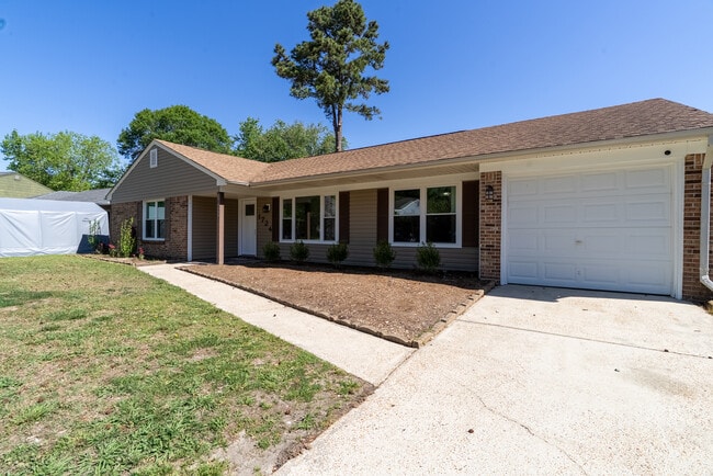 Building Photo - 1724 Placid Ct