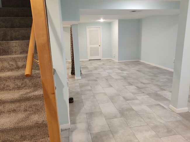 Building Photo - 2 Bedroom, 2 Bedroom Condo Year Round-Yarmouth Port