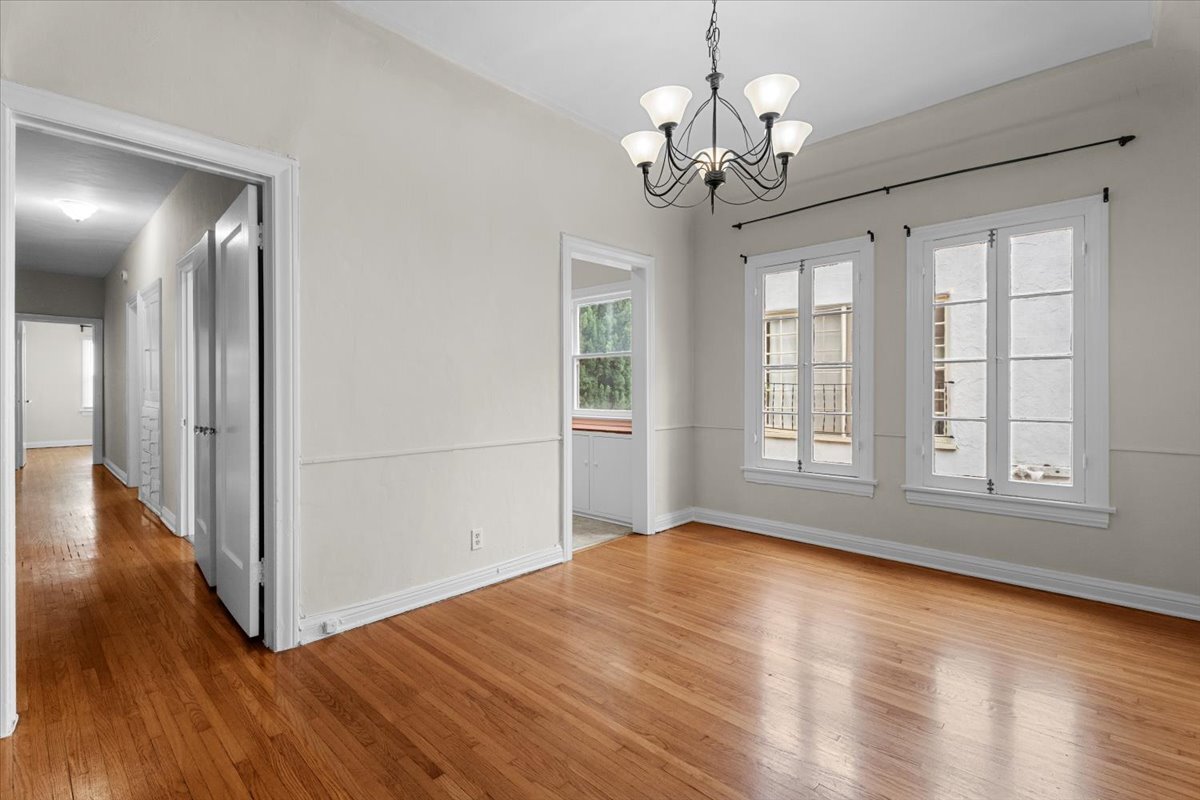 Building Photo - 429 N Gardner St