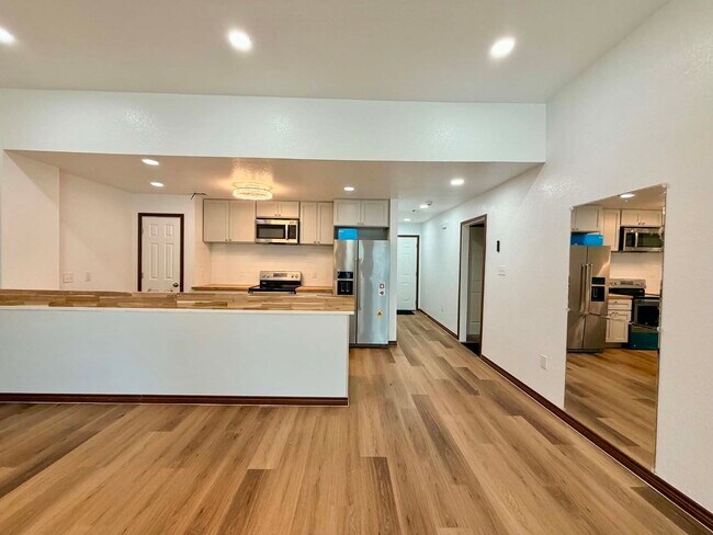 Building Photo - 10715 Carvel Ln