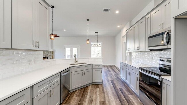 Building Photo - 137 Ohana Ct