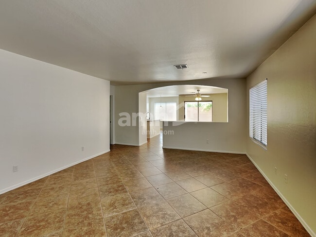 Building Photo - 15030 N 150th Ln