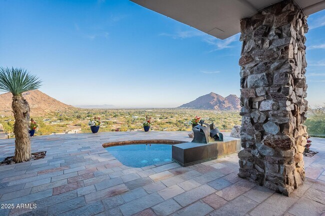 Building Photo - 7044 N Hillside Dr