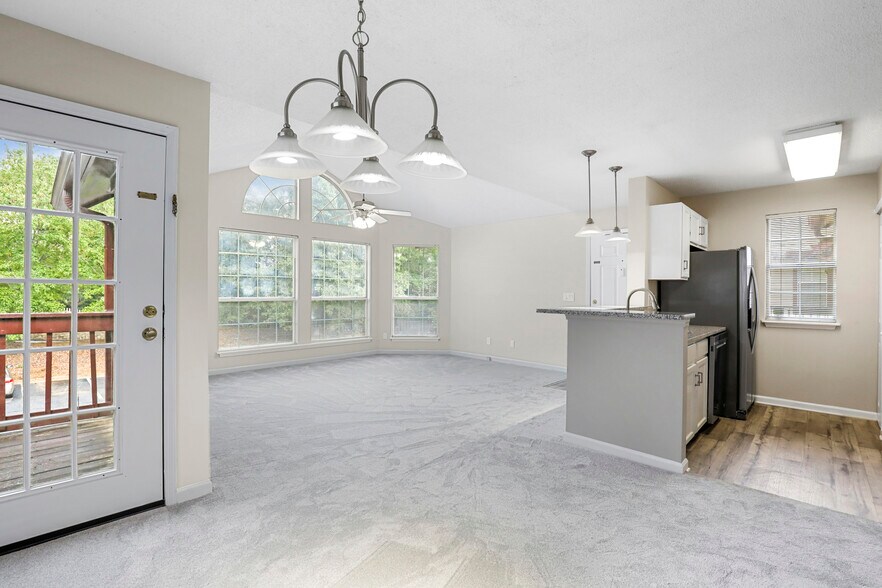 Building Photo - 903 Wentworth Ct