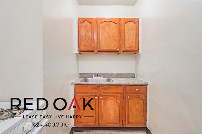 Building Photo - 153 N New Hampshire Ave