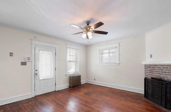 Building Photo - 104 W 35th St