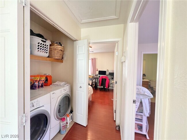 Building Photo - 6694 Melodic Ct