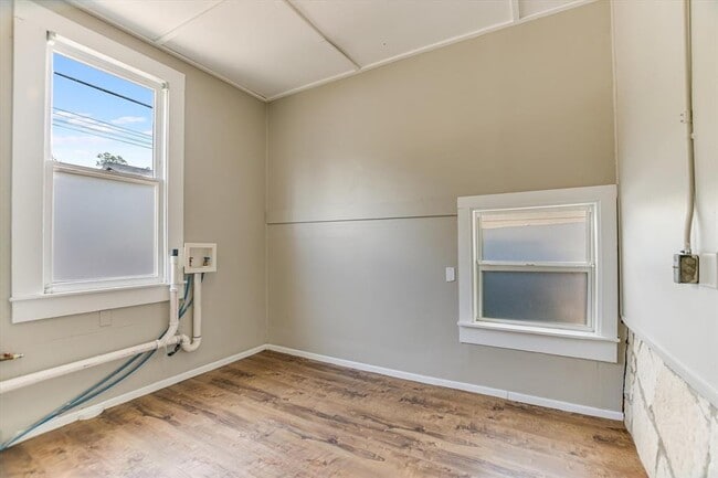 Building Photo - 4415 Avenue D