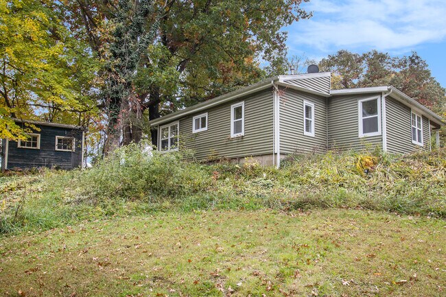 Building Photo - 11425 Hibner Rd