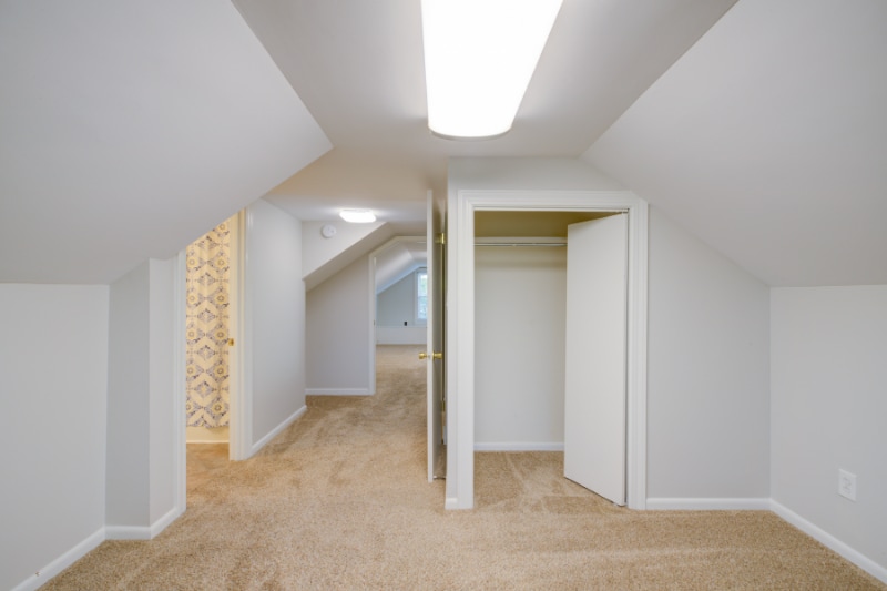 Building Photo - 8006 Watterson Trail