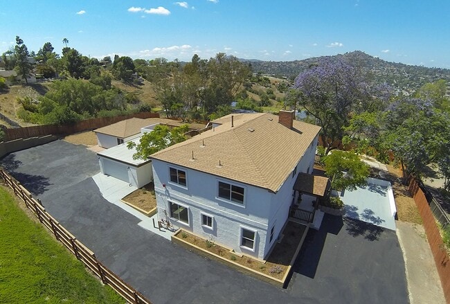 Building Photo - Barcelona Ridge Estates