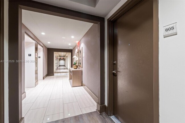 Building Photo - 5252 NW 85th Ave