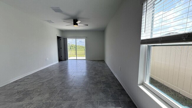 Building Photo - 1240 Tyler Lp