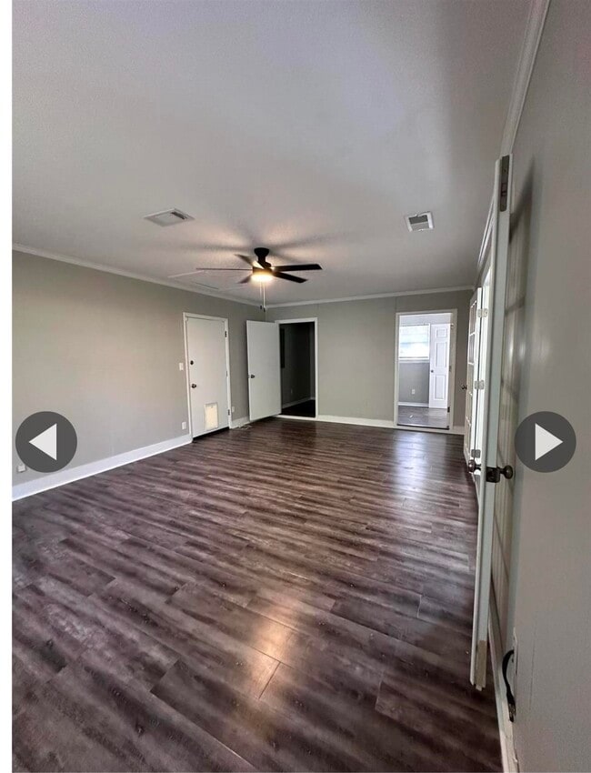 Building Photo - 1110 Cuerno St