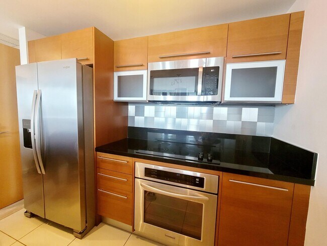 Building Photo - 244 Biscayne Blvd