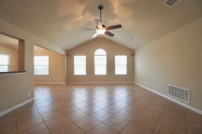 Building Photo - 1810 Laminar Creek Road
