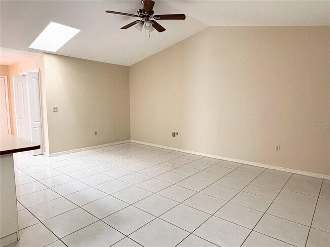 Building Photo - 1503 Overland Dr