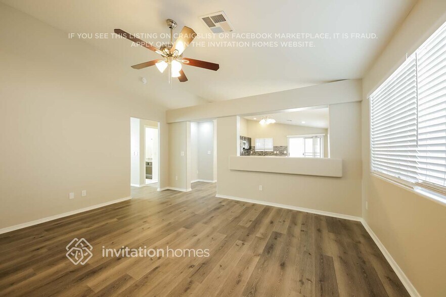 Building Photo - 2834 W Muriel Dr