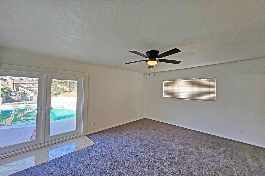 Building Photo - 9321 Donna Ave