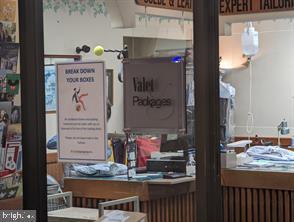 Building Photo - 5225 Pooks Hill Rd