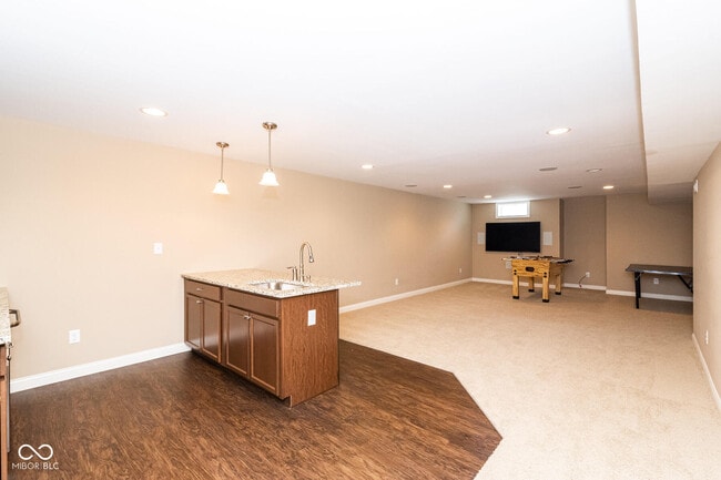 Building Photo - 10599 Geist View Dr