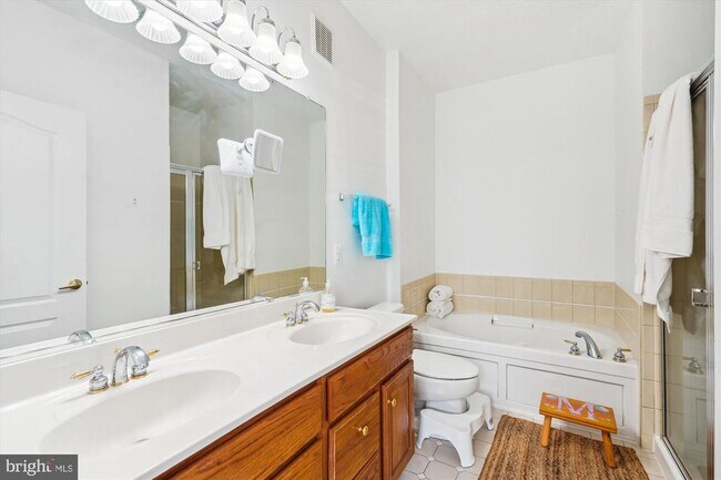 Building Photo - 12161 Abington Hall Pl