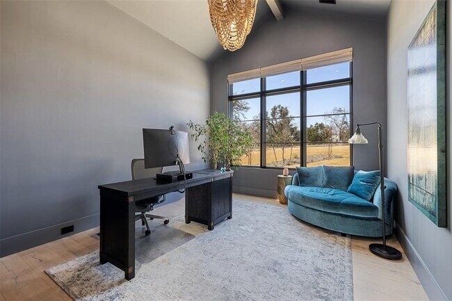 Building Photo - 5805 Twin Peaks Trce