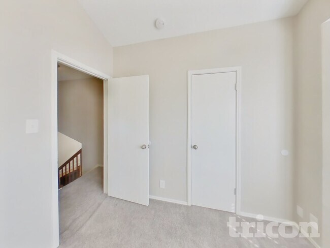 Building Photo - 10223 Canton Fld Dr