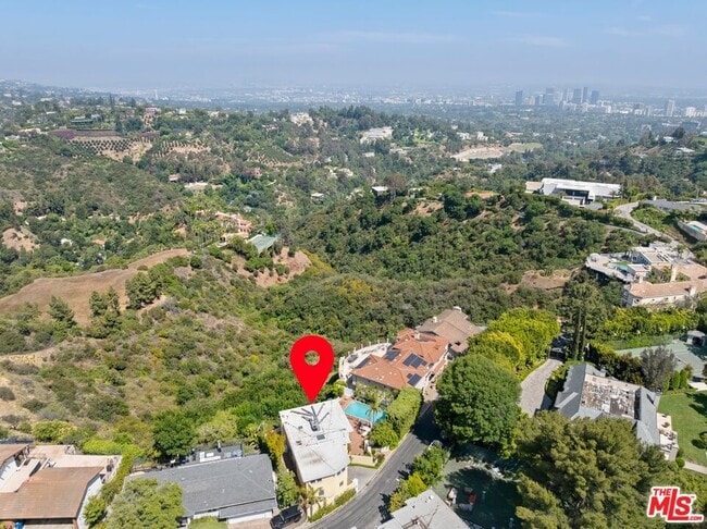 Building Photo - 1244 Stradella Rd