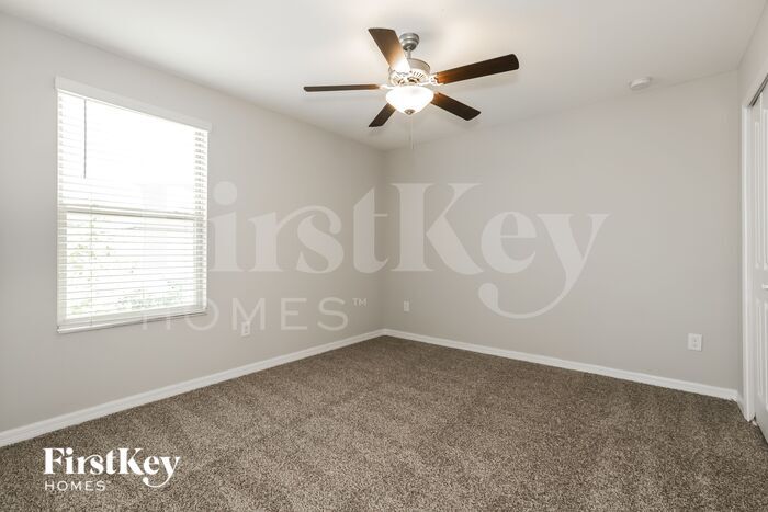 Building Photo - 10228 Cool Waterlily Ave