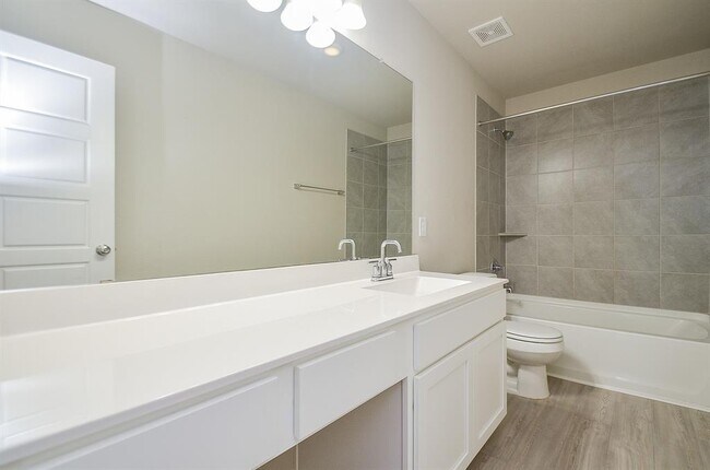 Building Photo - 2511 Shining Spur Ct