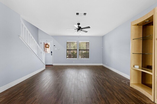 Building Photo - 12811 Huntsman Lake Dr