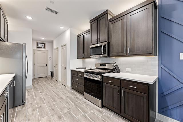 Building Photo - 974 Mikaela Dr