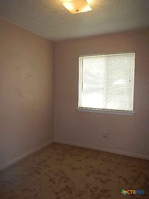 Building Photo - 2608 Tracey Cir