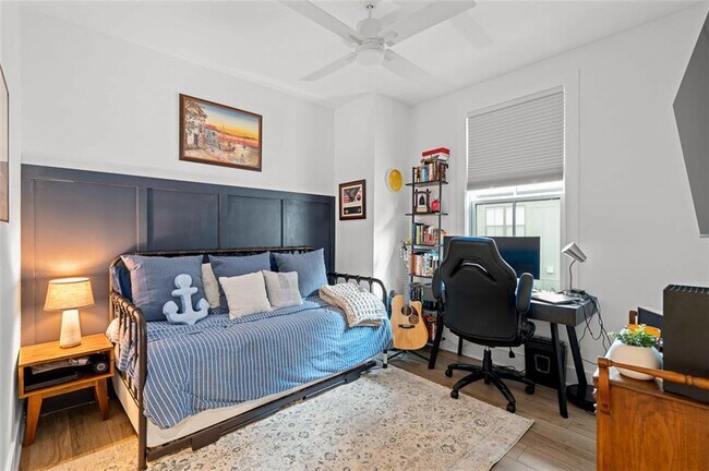 Building Photo - 1328 Breezy St SE