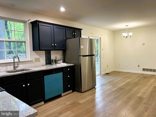 Building Photo - 104 Delphi Rd