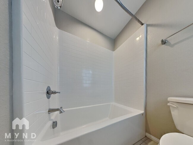 Building Photo - 5709 Justin Robert St