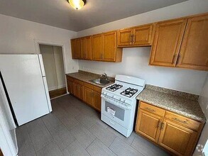Building Photo - 1 bedroom in BRONX NY 10457